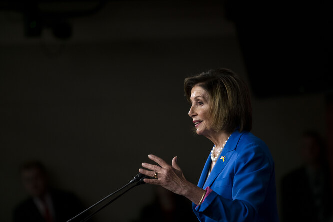 Нэнси Пелоси отказалась быть лидером демократов в конгрессе США