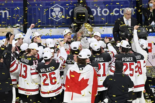Сборная Канады обыграла команду Финляндии и стала чемпионом мира по хоккею