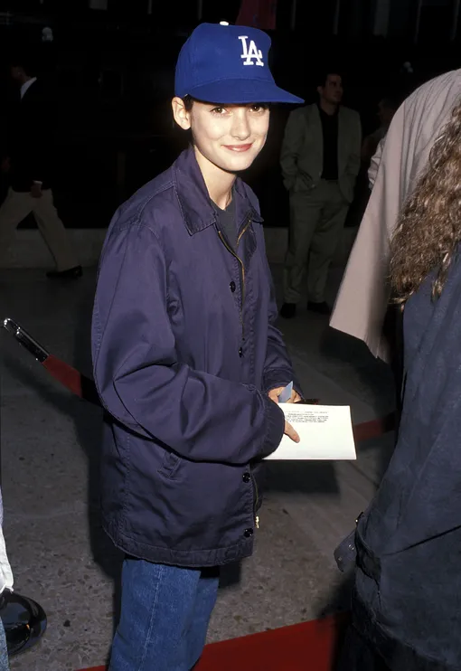CENTURY CITY, CA — AUGUST 3: Actress Winona Ryder attends the «Sex, Lies, and Videotape» Century City Premiere on August 3, 1989 at Cineplex Odeon Century Plaza Cinemas in Century City, California. КРЕДИТ