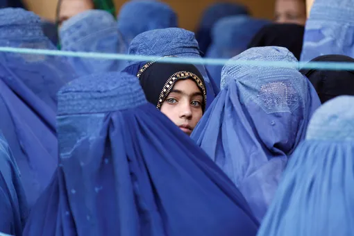 Франс Пресс: талибы обязали студенток афганских частных университетов носить никабы