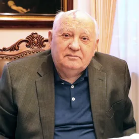 Путин поздравил Михаила Горбачева с 90-летним юбилеем Путин поздравил Михаила Горбачева с 90-летним юбилеем