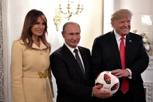 «Время пришло»: Fox News раскрыл содержание письма Мелании Трамп Путину