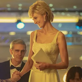Сериалы ноября: шестой сезон «Короны», «Слово пацана» и эротическое драмеди с Никитой Ефремовым Сериалы ноября: шестой сезон «Короны», «Слово пацана» и эротическое драмеди с Никитой Ефремовым