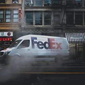 В США произошла стрельба на одном из складов компании FedEx. Полиция сообщила о «многочисленных жертвах» В США произошла стрельба на одном из складов компании FedEx. Полиция сообщила о «многочисленных жертвах»