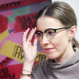 Ксению Собчак оштрафовали на 20 тысяч рублей из-за пикета в поддержку Ивана Сафронова Ксению Собчак оштрафовали на 20 тысяч рублей из-за пикета в поддержку Ивана Сафронова