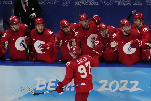 Российские хоккеисты взяли серебро на Олимпийских играх в Пекине