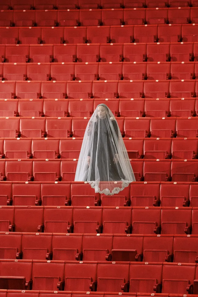 Голос вместо зрелища и проживание как новая практика взаимодействия с искусством