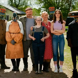 Альтернативная реальность, травмы и поиск опоры: главные темы новых российских сериалов и фильмов