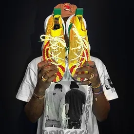 Фарелл показал свои новые кроссовки для adidas Фарелл показал свои новые кроссовки для adidas