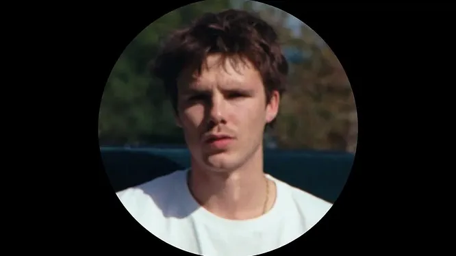 Смотреть Смотреть