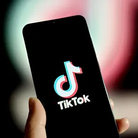 Некоторые пользователи TikTok из России получили возможность видеть новые видео и запускать таргетированную рекламу Некоторые пользователи TikTok из России получили возможность видеть новые видео и запускать таргетированную рекламу