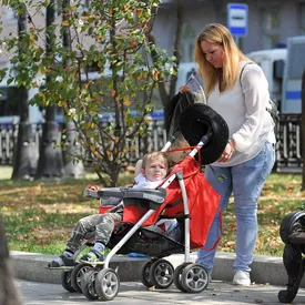 Пособия для безработных с детьми, введенные из-за пандемии, могут продлить бессрочно