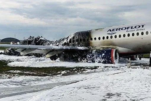 Аэропорт Шереметьево опубликовал поминутную хронологию катастрофы Superjet
