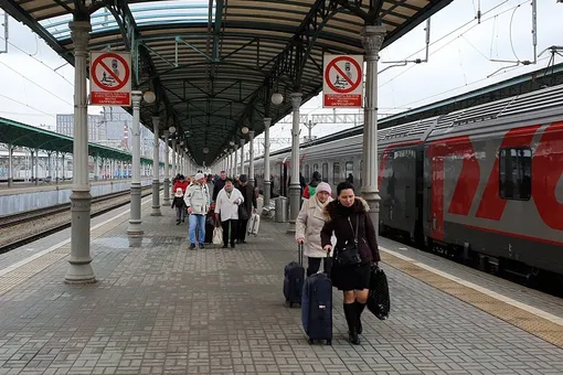 РЖД отменяет часть внутрироссийских поездов дальнего следования из-за коронавируса