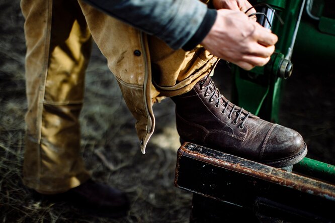 Patagonia выпустили ботинки из кожи бизона и с заменяемой подошвой из переработанной резины