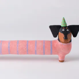 Британка делает из глины необычные фигурки животных. Они выглядят мультяшными и одновременно живыми Британка делает из глины необычные фигурки животных. Они выглядят мультяшными и одновременно живыми