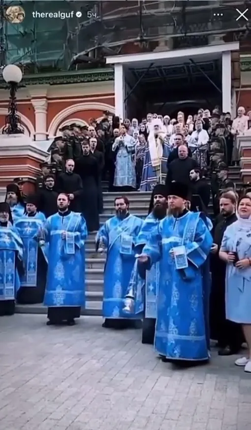 Кадр из ролика со священниками, который выложил Гуф Кадр из ролика со священниками, который выложил Гуф