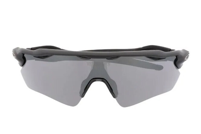 Vetements x Oakley, 58 600 руб.