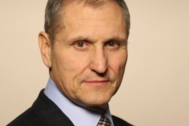 Евгений Елин