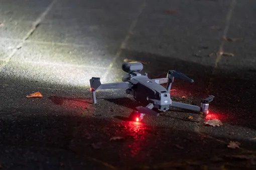В США дронам разрешат летать над людьми и по ночам. В будущем это позволит использовать их в доставке