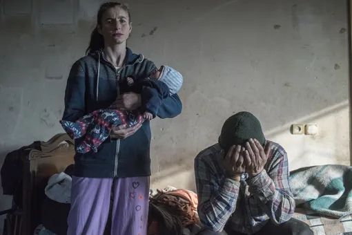 2021 Photo Contest, World Press Photo of the Year NomineeLeaving Home in Nagorno-KarabakhPhotographerValery MelnikovSputnik