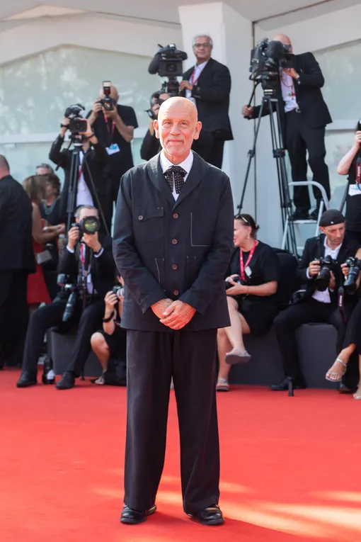 VENICE, Italy. 01st Sep, 2019. John Malkovich Attends The Red Carpet For The World Premiere Of The New Pope During The 76th Venice Film Festival At Palazzo Del Cinema On September 01, 2019 In Venice, Italy. КРЕДИТ