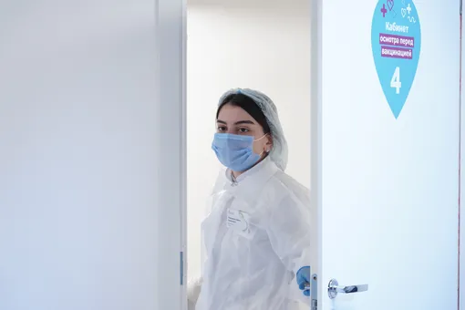 В России выявили 15 916 новых случаев заражения коронавирусом