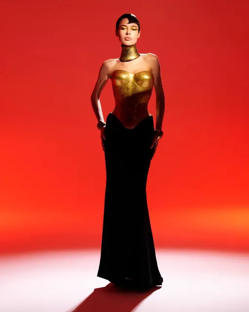 Коллекция «Византия», Valentin Yudashkin Haute Couture 2000