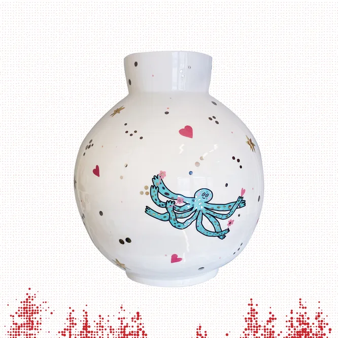 Ваза, 25 000 руб.