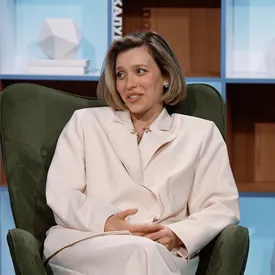 Регина Тодоренко довела знакомого до отека Квинке, решив, что его аллергия — «это психосоматика». В соцсетях призывают «отменить» телеведущую