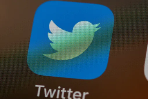 Twitter создала специальную метку для связанных с государством аккаунтов