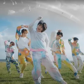 ТНТ Music убрал радугу из клипа южнокорейского бойз-бенда Seventeen ТНТ Music убрал радугу из клипа южнокорейского бойз-бенда Seventeen
