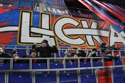 Суд в Москве запретил 20 болельщикам ЦСКА 2 года ходить на футбол