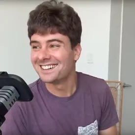 «Будет ли восстание роботов?»: полиглот удивил ChatGPT, заговорив с ним на «языке компьютеров» «Будет ли восстание роботов?»: полиглот удивил ChatGPT, заговорив с ним на «языке компьютеров»
