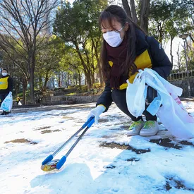 Японский вид спорта по сбору мусора набирает популярность. К нему уже присоединились 190 тысяч участников по всему миру
