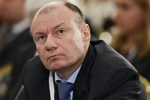Бизнесмен Владимир Потанин пожертвовал миллиард рублей на поддержку НКО, которые помогают социально незащищенным гражданам