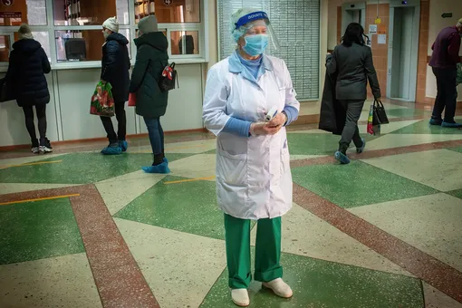 В России за сутки зафиксировали рекордное число смертей от коронавируса