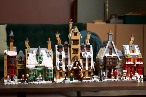 Новый коллекционный набор Lego по «Гарри Поттеру» посвящен деревне Хогсмид