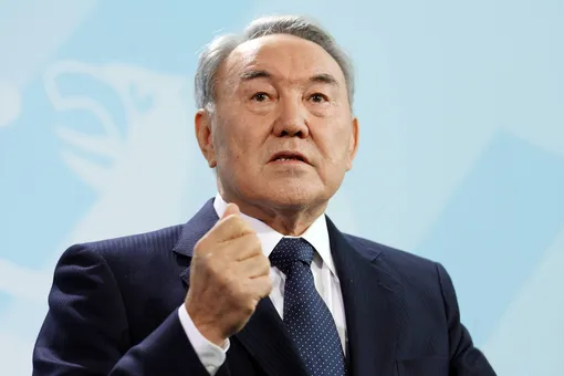 Нурсултан Назарбаев в мемуарах признал, что у него есть вторая жена и еще два сына Нурсултан Назарбаев в мемуарах признал, что у него есть вторая жена и еще два сына