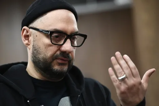 «Я ни о чем не жалею. Сочувствую вам»: Кирилл Серебренников выступил на прениях по делу «Седьмой студии». В своей речи он зашифровал послание «Я ни о чем не жалею. Сочувствую вам»: Кирилл Серебренников выступил на прениях по делу «Седьмой студии». В своей речи он зашифровал послание
