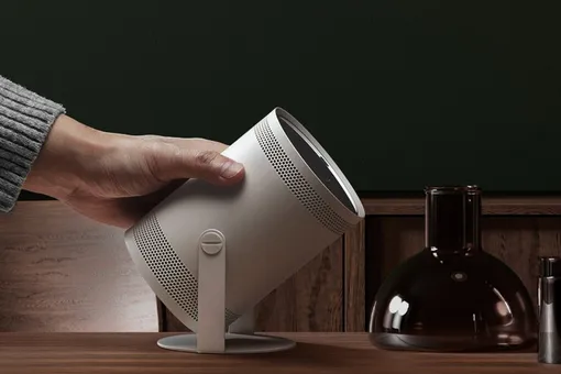 Samsung представила портативный проектор The Freestyle — он может проецировать изображение на любую поверхность Samsung представила портативный проектор The Freestyle — он может проецировать изображение на любую поверхность