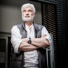 Умер режиссер Дмитрий Брусникин Умер режиссер Дмитрий Брусникин