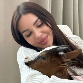 Оксана Самойлова рассказала о смерти своей домашней козы Мими