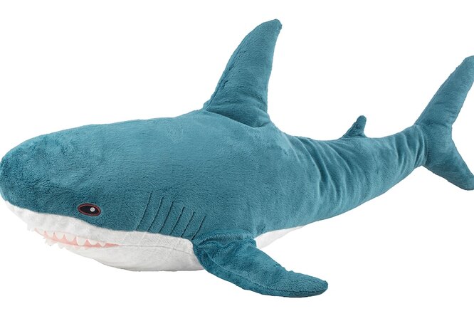 Ikea снимет с производства мягкую игрушку в виде акулы в апреле 2022 года