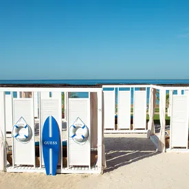 GUESS и Swissôtel Resort Sochi Kamelia открывают пляжную VIP-зону на Черном море GUESS и Swissôtel Resort Sochi Kamelia открывают пляжную VIP-зону на Черном море