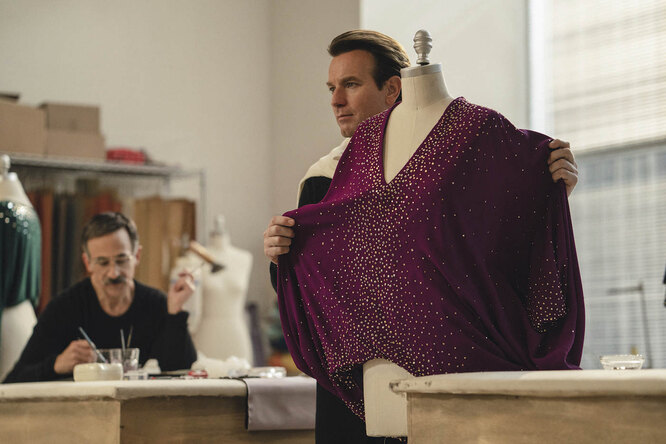 Netflix и модный дом Halston выпустят коллекцию знаковых нарядов из сериала «Холстон»