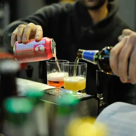 Новые ограничения: с 19 октября в ночные заведения Москвы будут пускать по QR-коду или СМС