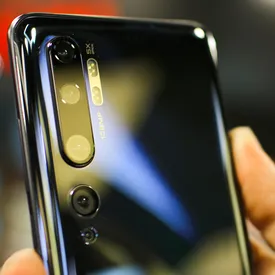США внесли Xiaomi в черный список, запретив американцам инвестировать в компанию. Акции корпорации упали на 10% США внесли Xiaomi в черный список, запретив американцам инвестировать в компанию. Акции корпорации упали на 10%