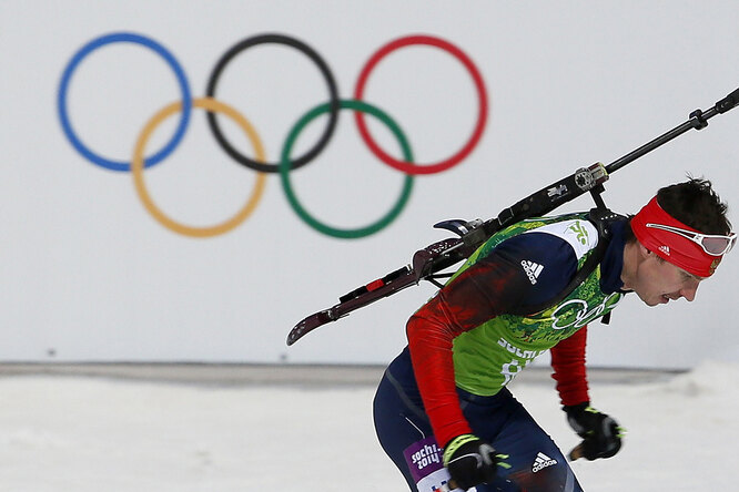Биатлониста Евгения Устюгова дисквалифицировали за допинг. Россия лишилась первого места в медальном зачете Олимпиады в Сочи