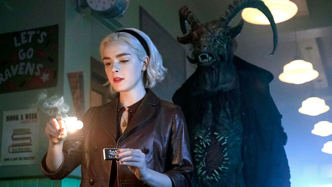 Кадр из сериала «Леденящие душу приключения Сабрины» Кадр из сериала «Леденящие душу приключения Сабрины»
